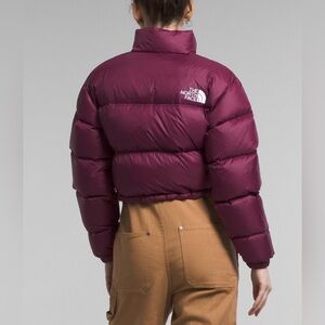 THE NORTH FACE
Women’s Nuptse Short Jacket size 2x & xl color boysenberry
